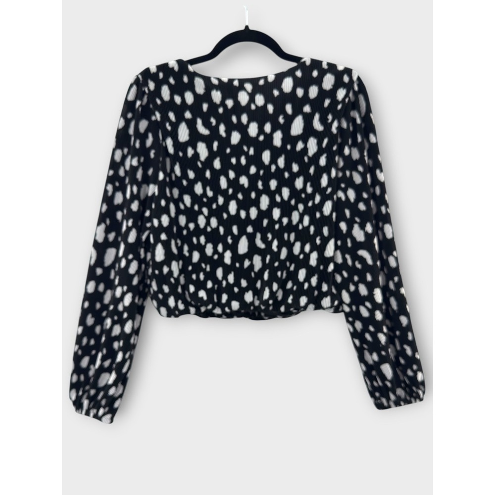 ASTR The Label Ribbed Dalmatian Wrap Blouse Surplice Women's Size M Black White - Picture 4 of 14